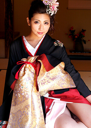 Yuna Shiratori